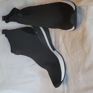 Michael Kors Black Skyler Wedge Bootie Sock Sneakers Size 8.5